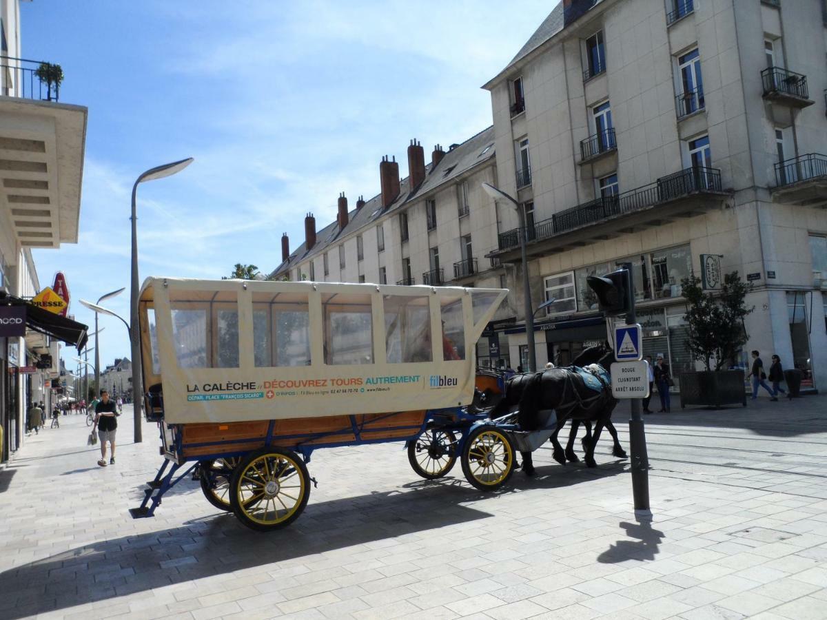 Gite De La Tour De Guise 2 Tours Exterior photo